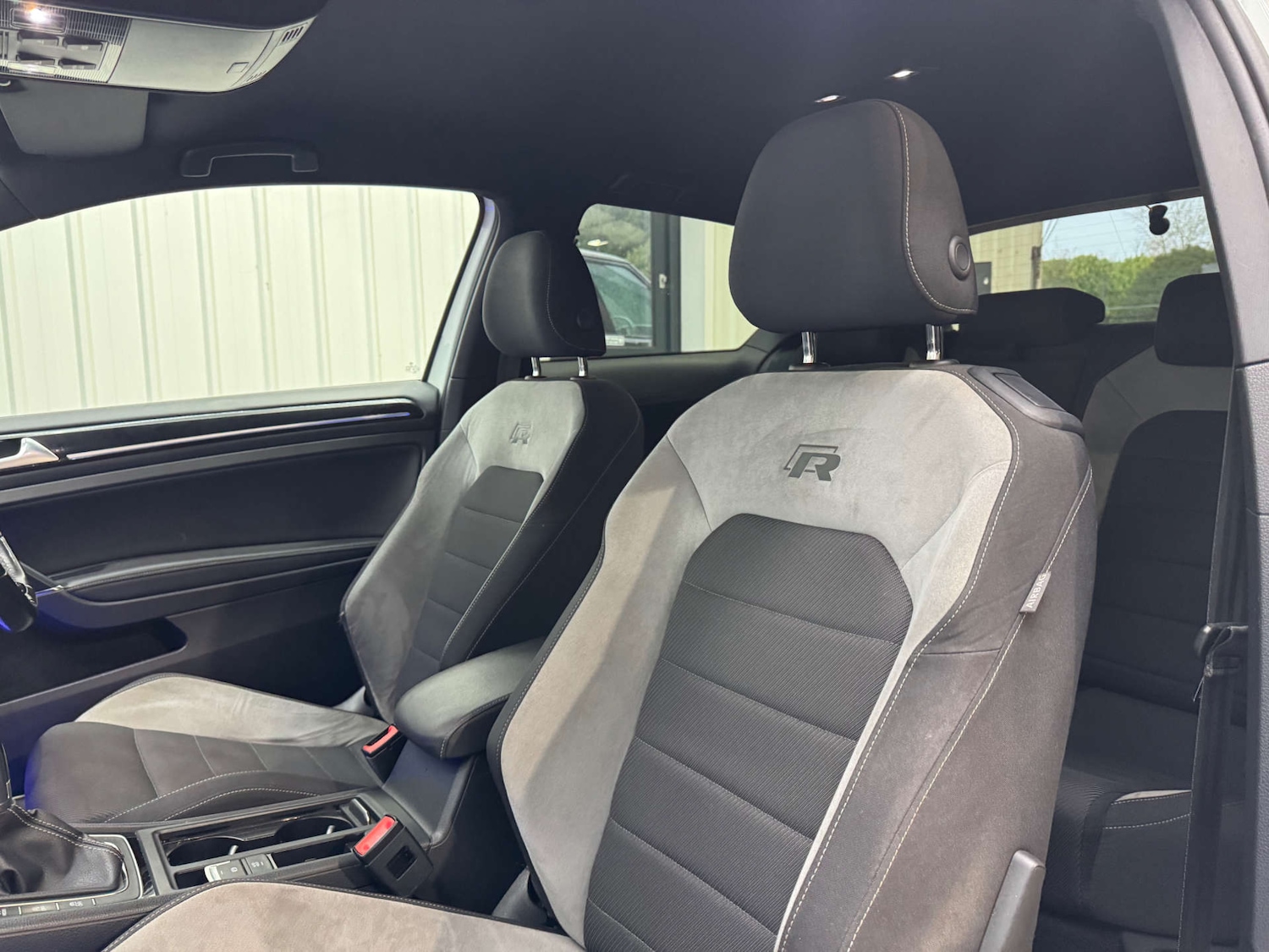 Used Volkswagen Golf 2017 for sale - 76670474: Photo 59