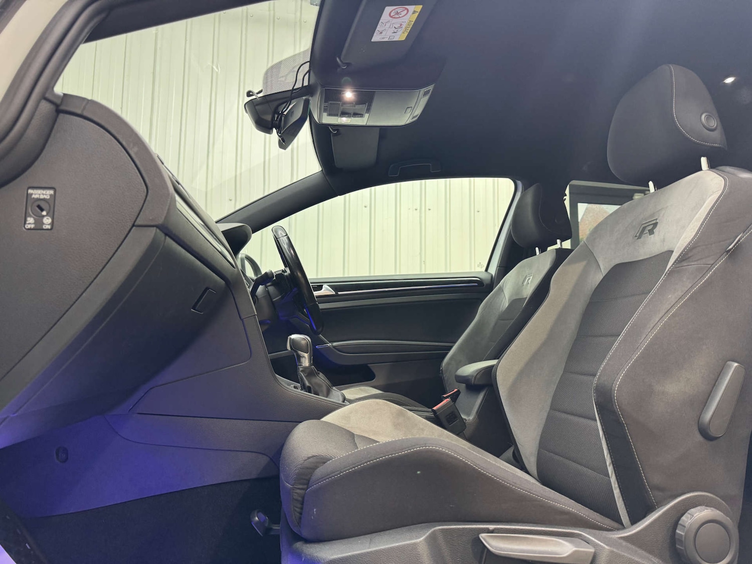 Used Volkswagen Golf 2017 for sale - 76670474: Photo 60