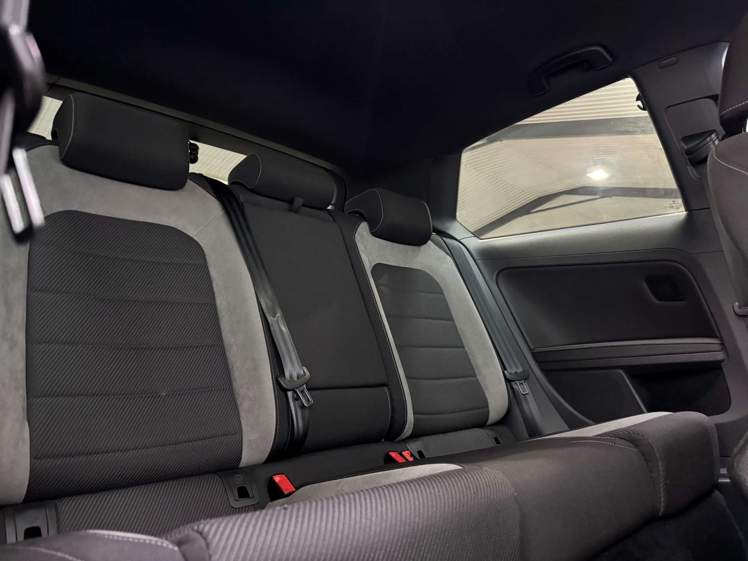 Used Volkswagen Golf 2017 for sale - 76670474: Photo 65