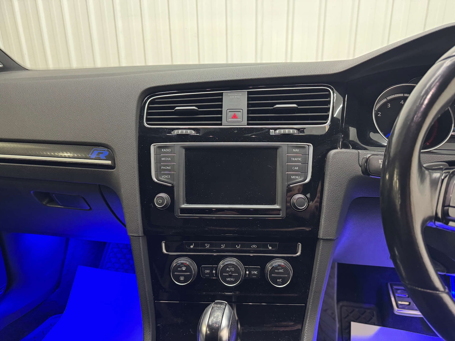 Used Volkswagen Golf 2017 for sale - 76670474: Photo 81