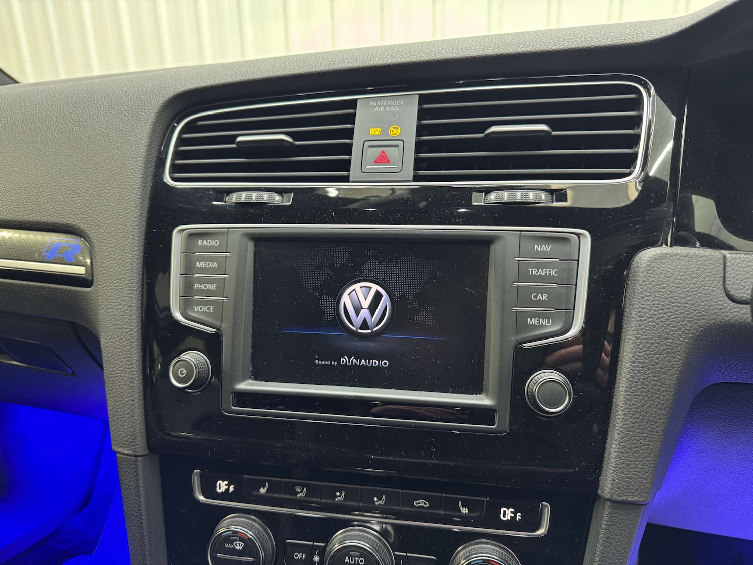 Used Volkswagen Golf 2017 for sale - 76670474: Photo 82