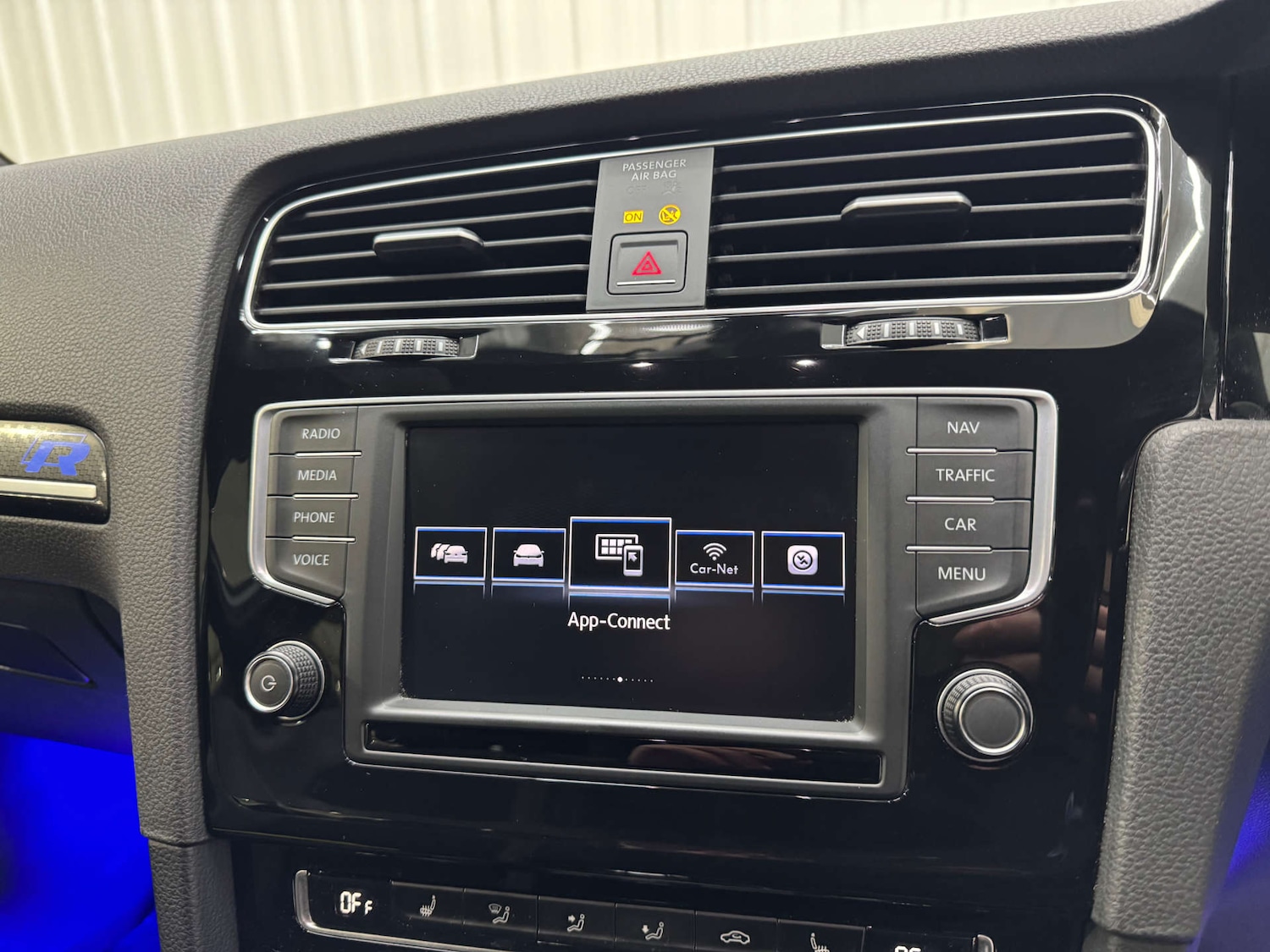 Used Volkswagen Golf 2017 for sale - 76670474: Photo 86