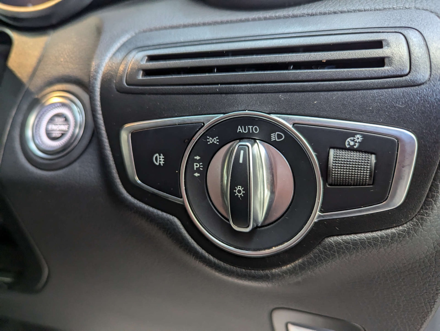 Used Mercedes-Benz GLC 2020 for sale - 77276678: Photo 82