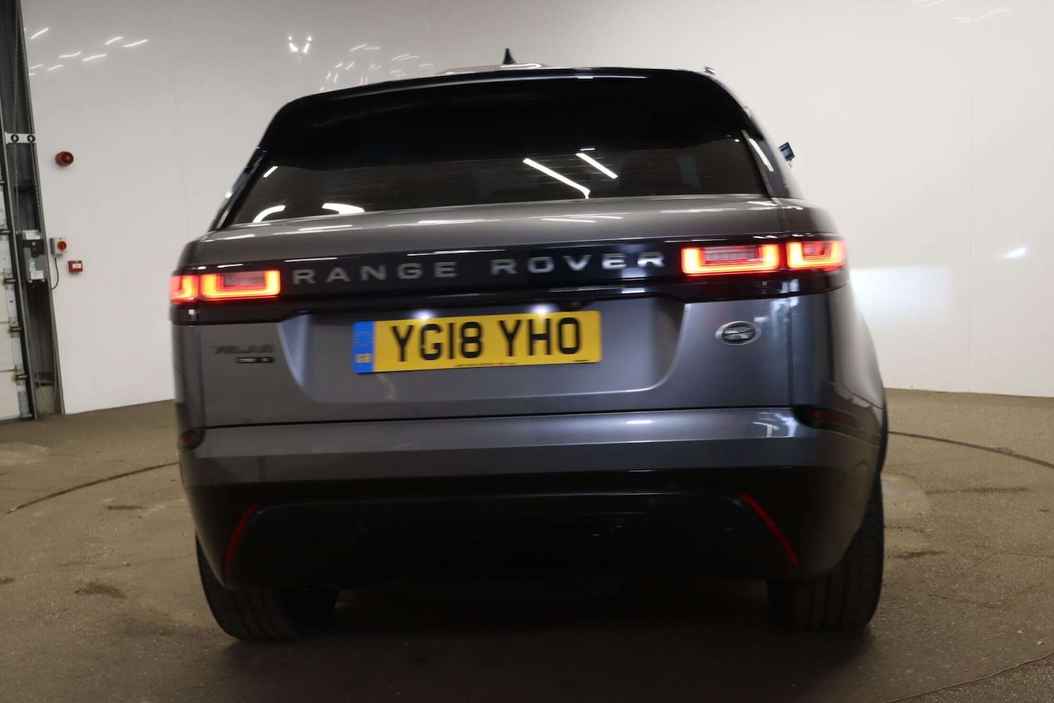 Used Land Rover Range Rover Velar 2018 for sale - 76600581: Photo 11