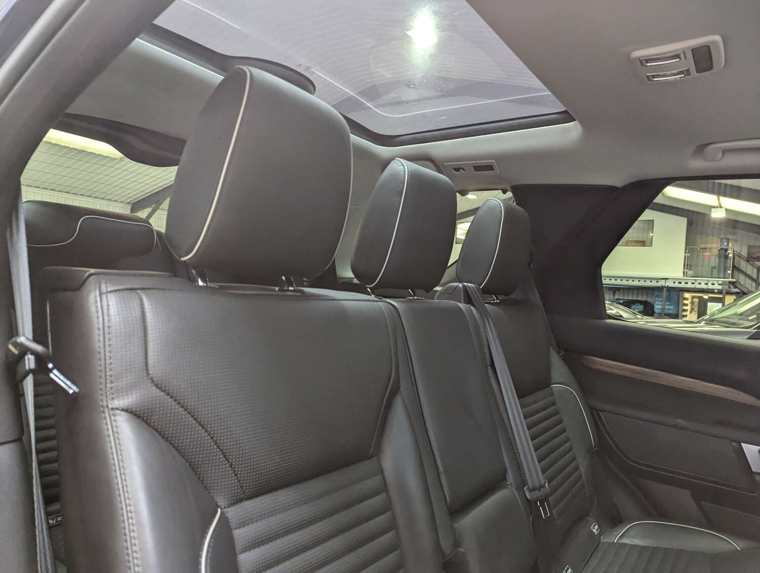 Used Land Rover Discovery 2018 for sale - 76347362: Photo 62