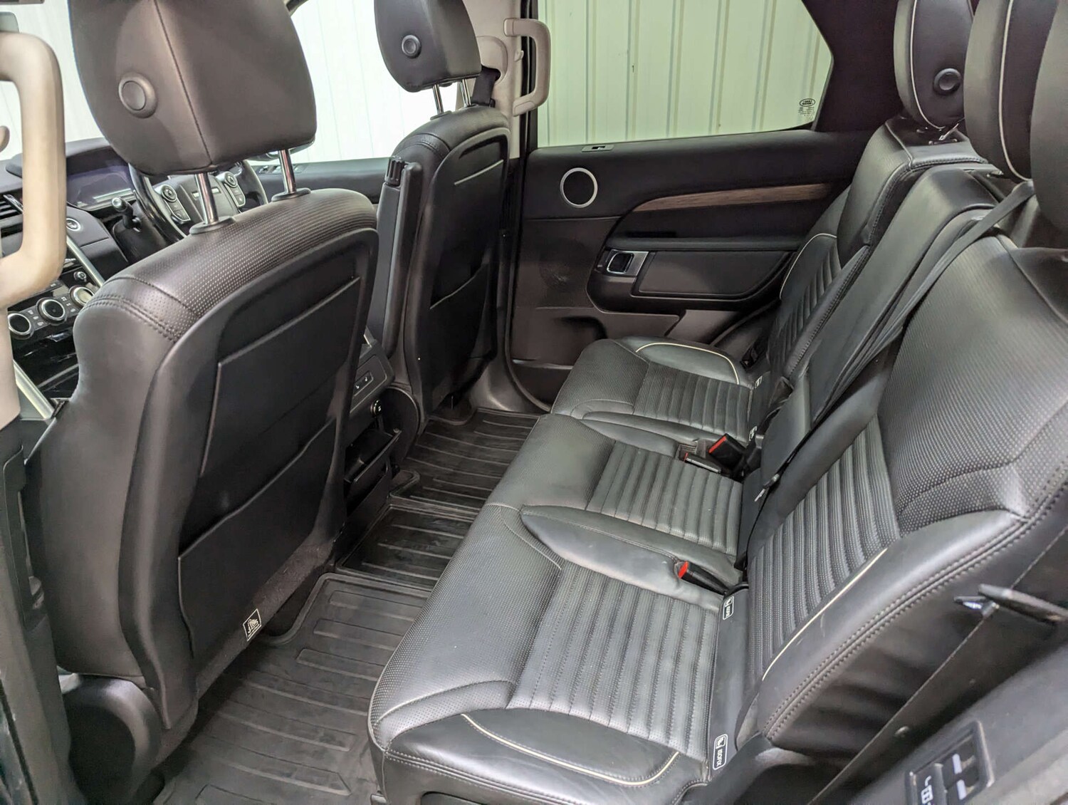 Used Land Rover Discovery 2018 for sale - 76347362: Photo 66