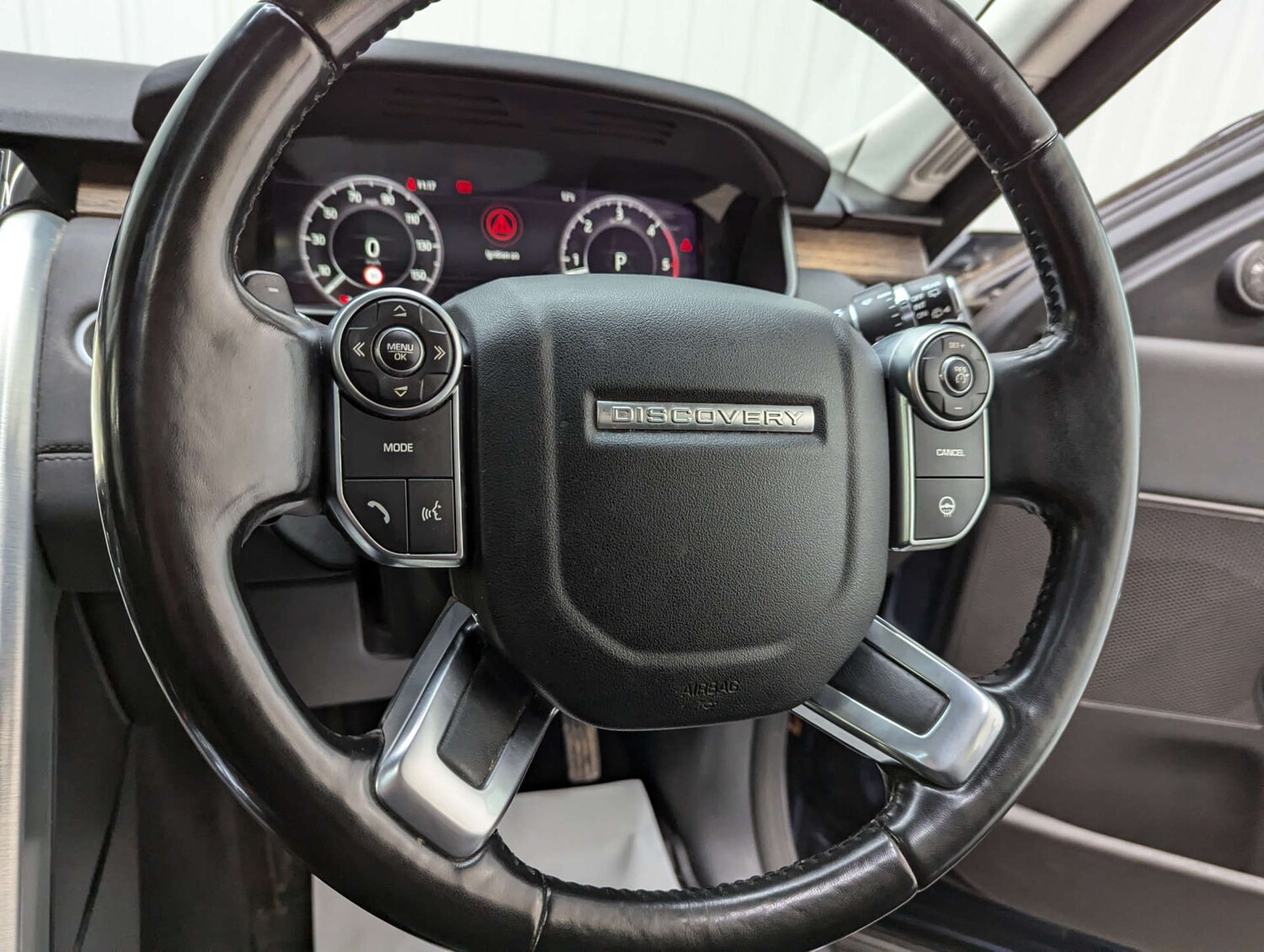 Used Land Rover Discovery 2018 for sale - 76347362: Photo 80