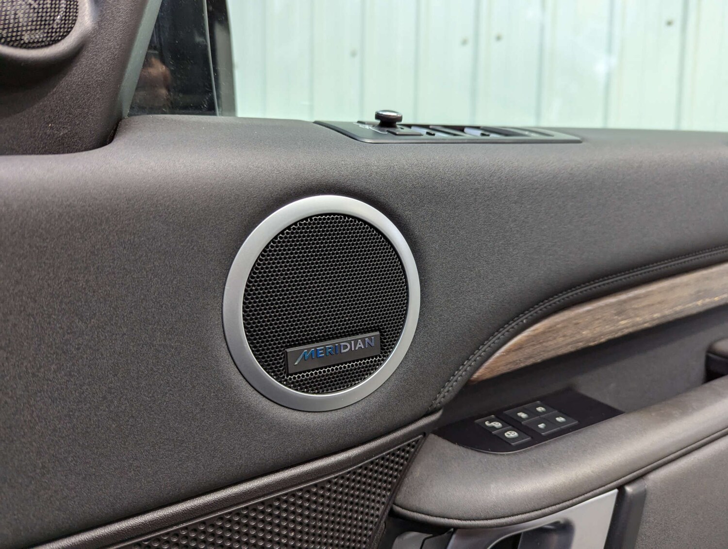 Used Land Rover Discovery 2018 for sale - 76347362: Photo 83