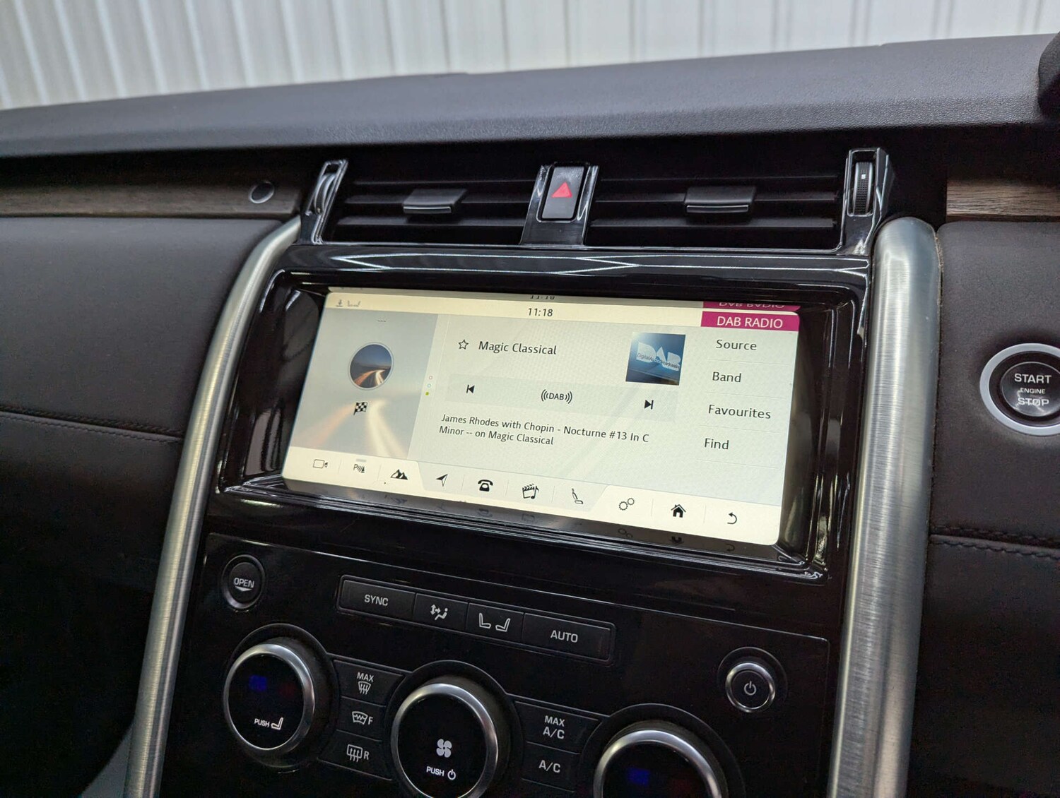 Used Land Rover Discovery 2018 for sale - 76347362: Photo 91