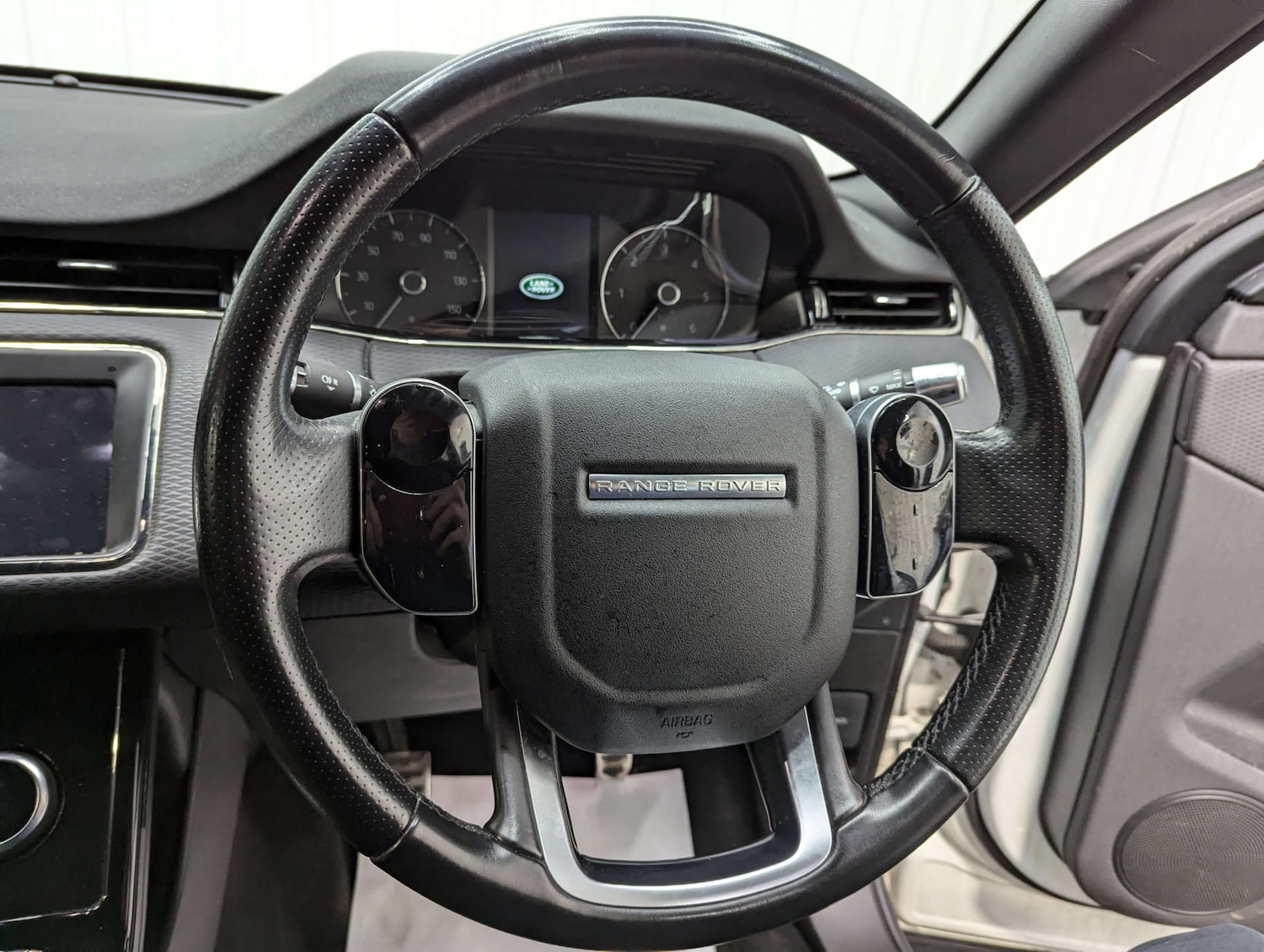 Used Land Rover Range Rover Evoque 2019 for sale - 76830029: Photo 75