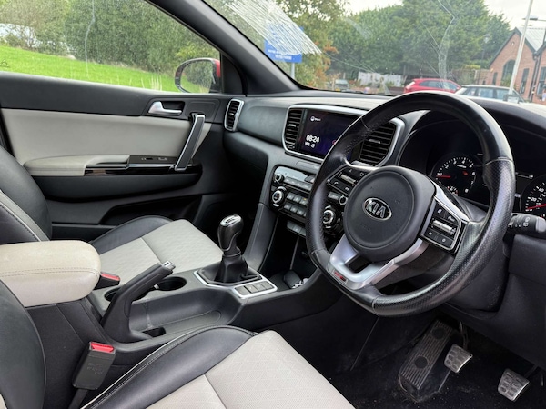 Used Kia Sportage 2021 for sale - 76278596: Photo 2