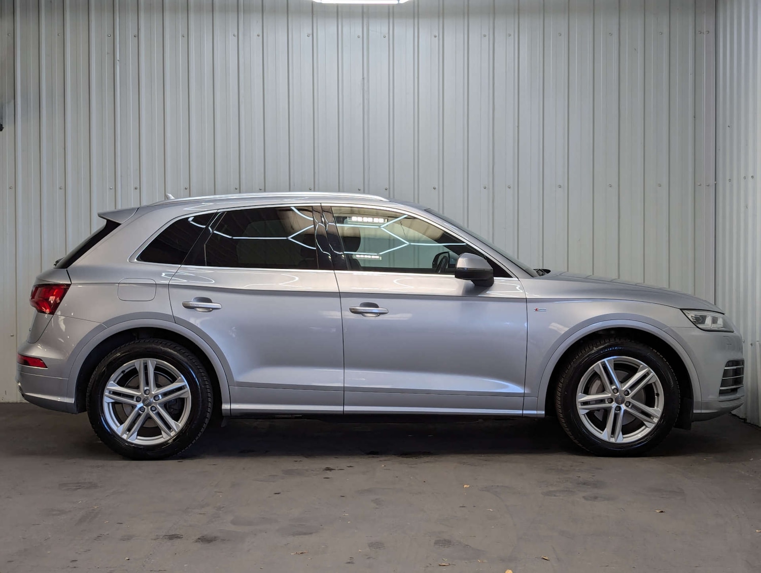 Used Audi Q5 2017 for sale - 76278210: Photo 13