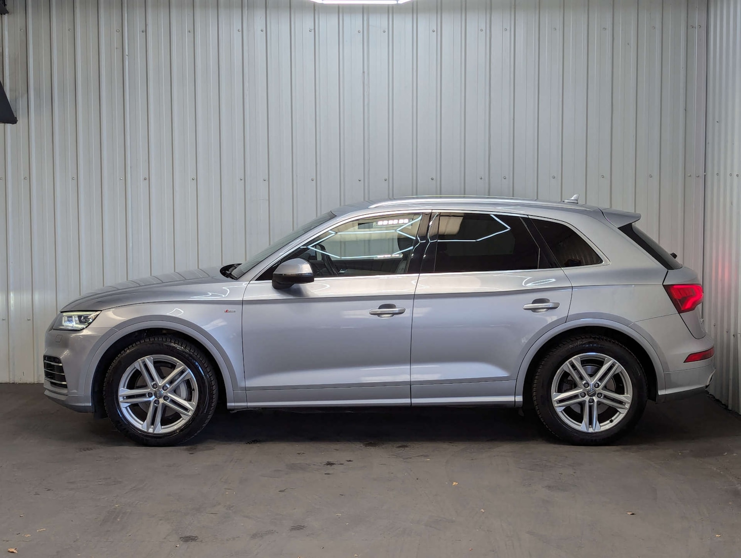 Used Audi Q5 2017 for sale - 76278210: Photo 17
