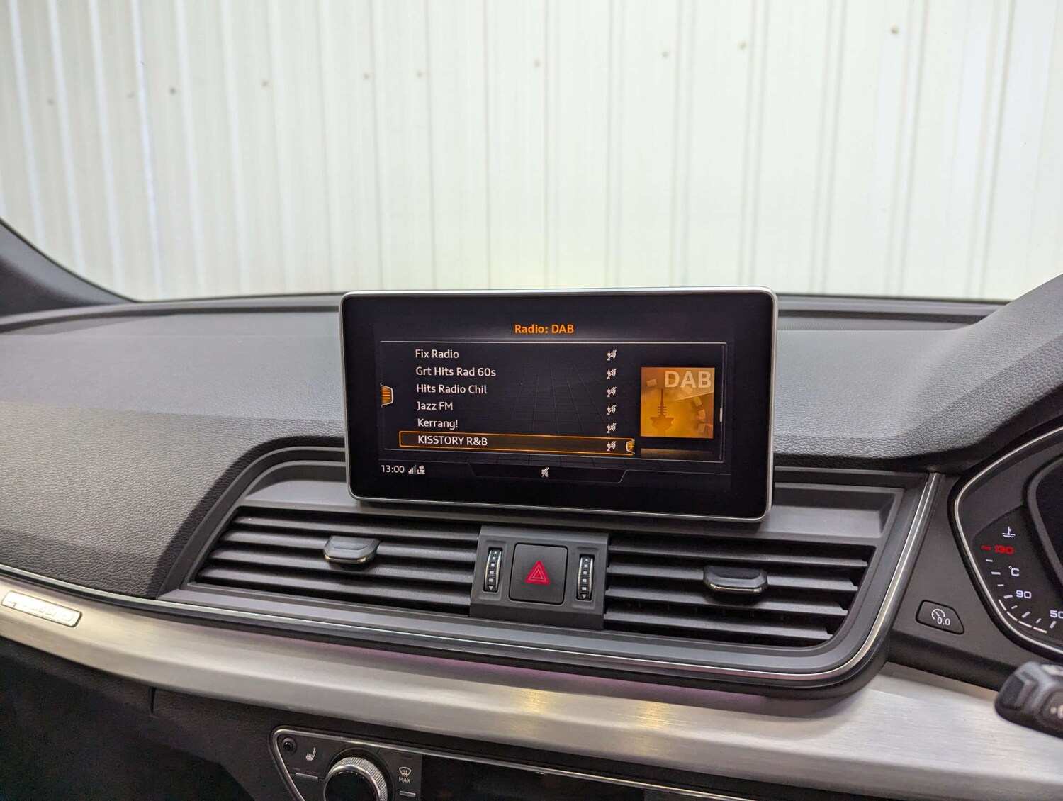 Used Audi Q5 2017 for sale - 76278210: Photo 79