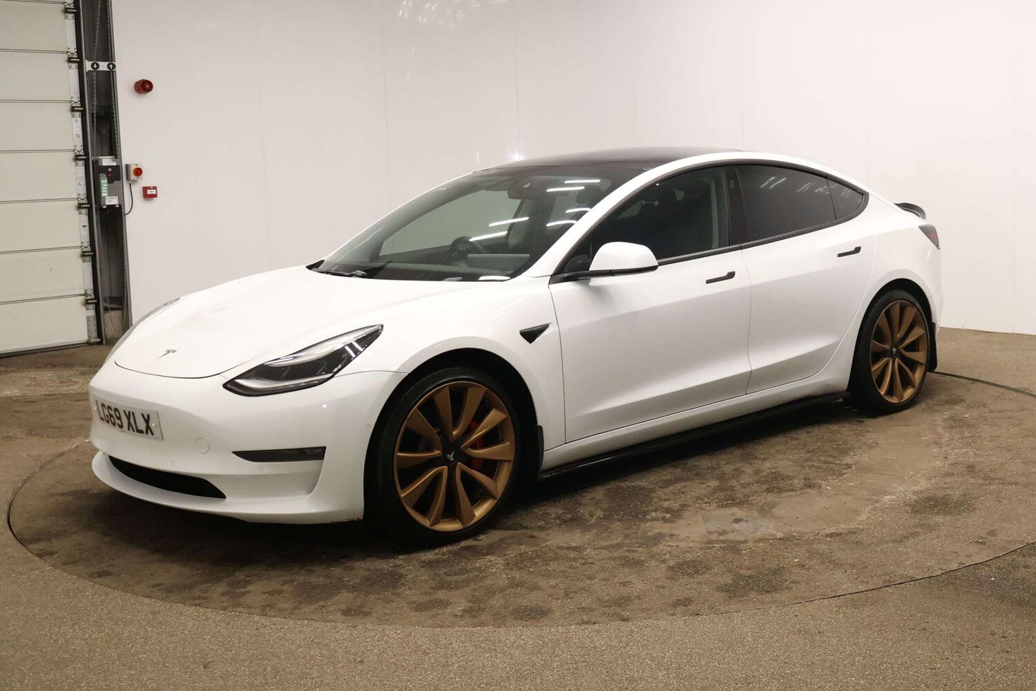 Used Tesla Model 3 2019 for sale - 77539980: Photo 15