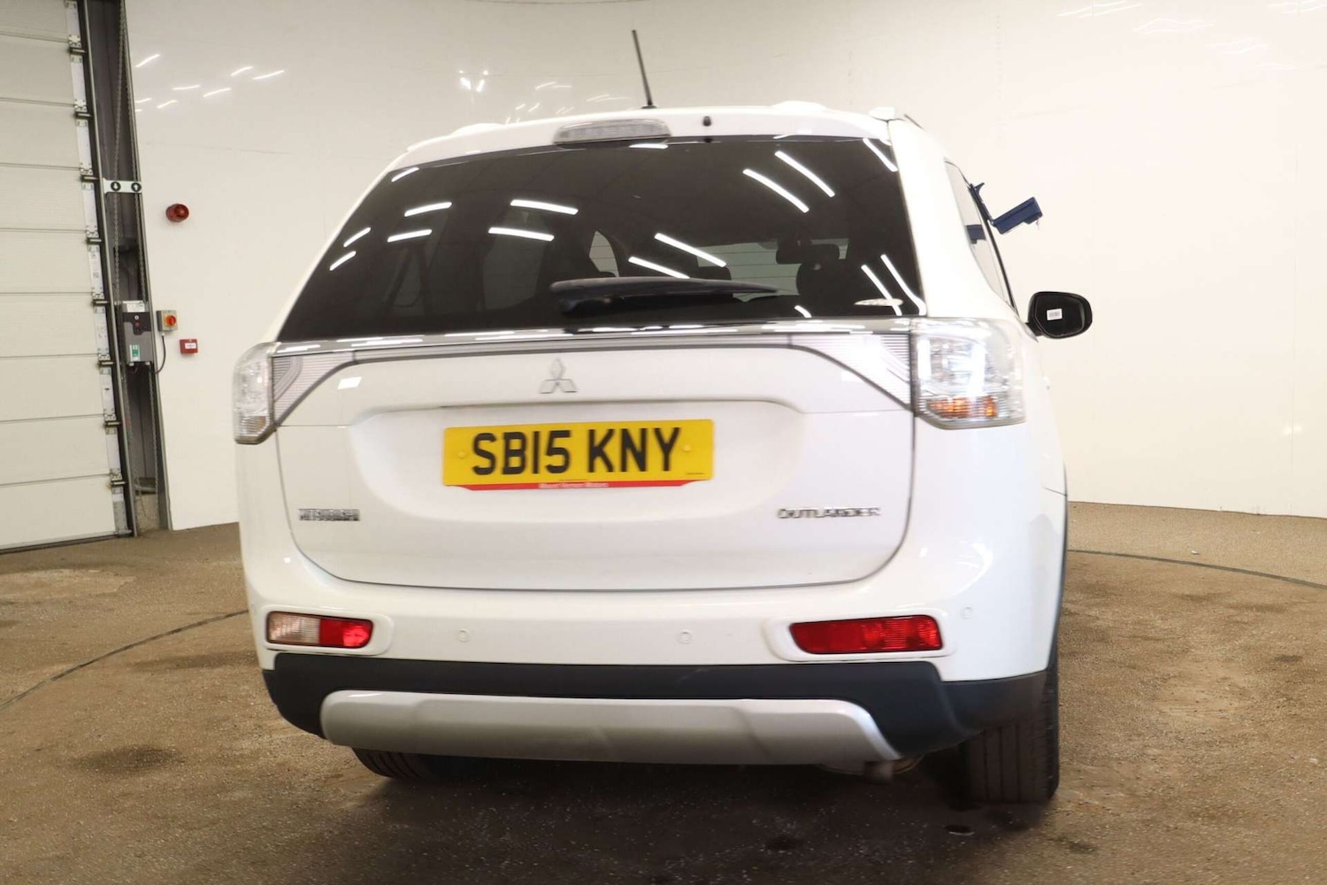 Used Mitsubishi Outlander 2015 for sale - 76830021: Photo 16