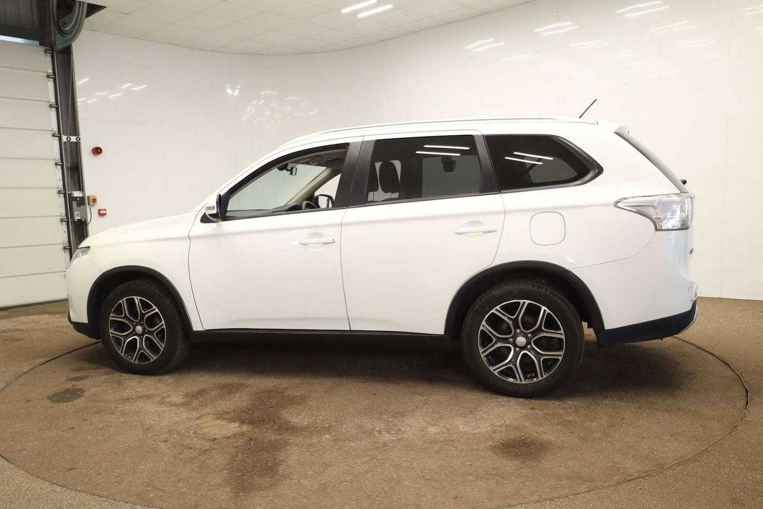 Used Mitsubishi Outlander 2015 for sale - 76830021: Photo 19