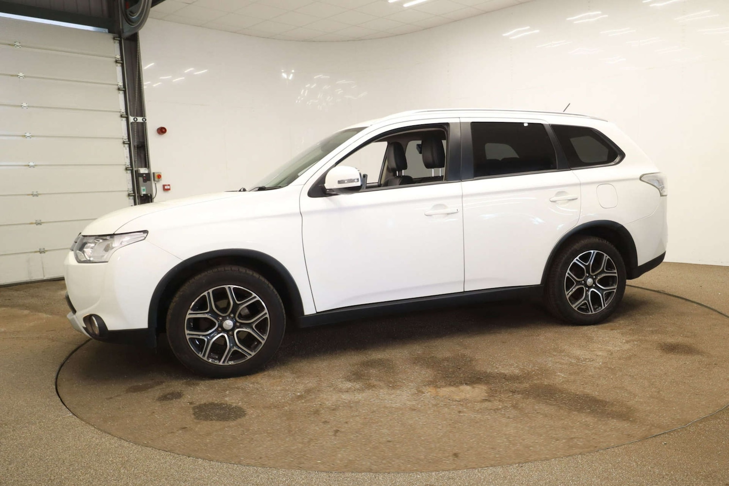 Used Mitsubishi Outlander 2015 for sale - 76830021: Photo 20