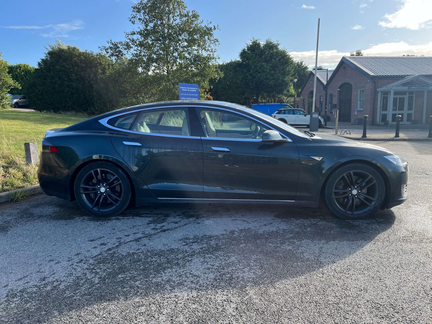 Used Tesla Model S 2014 for sale - 76278212: Photo 2