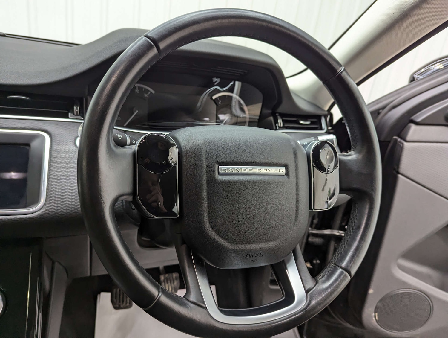 Used Land Rover Range Rover Evoque 2020 for sale - 77953357: Photo 78