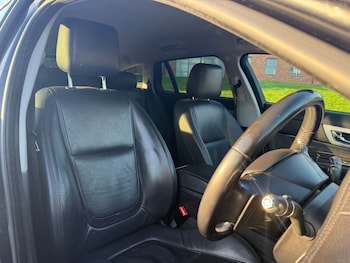 Used Jaguar XF 2015 for sale - 78732869: Photo