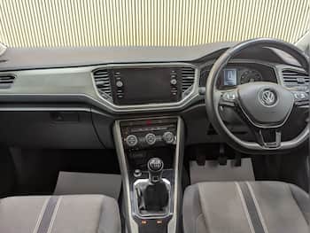 Used Volkswagen T-Roc 2020 for sale - 79424376: Photo