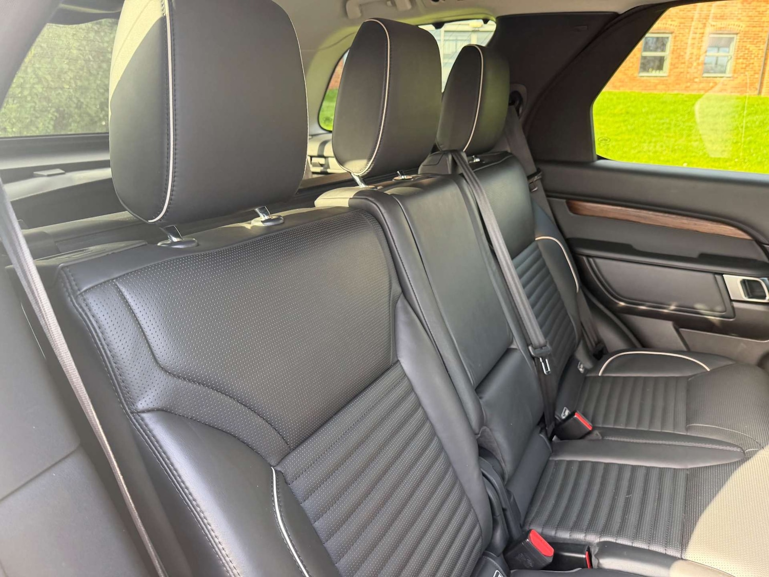 Used Land Rover Discovery 2017 for sale - 77690665: Photo 21