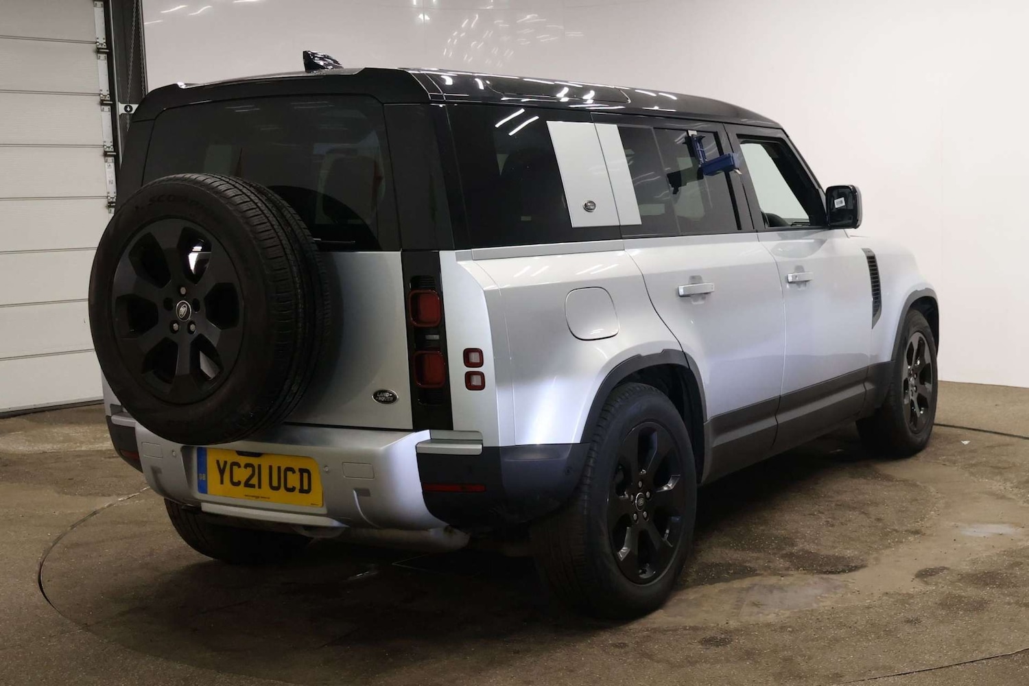 Used Land Rover Defender 2021 for sale - 77508813: Photo 11