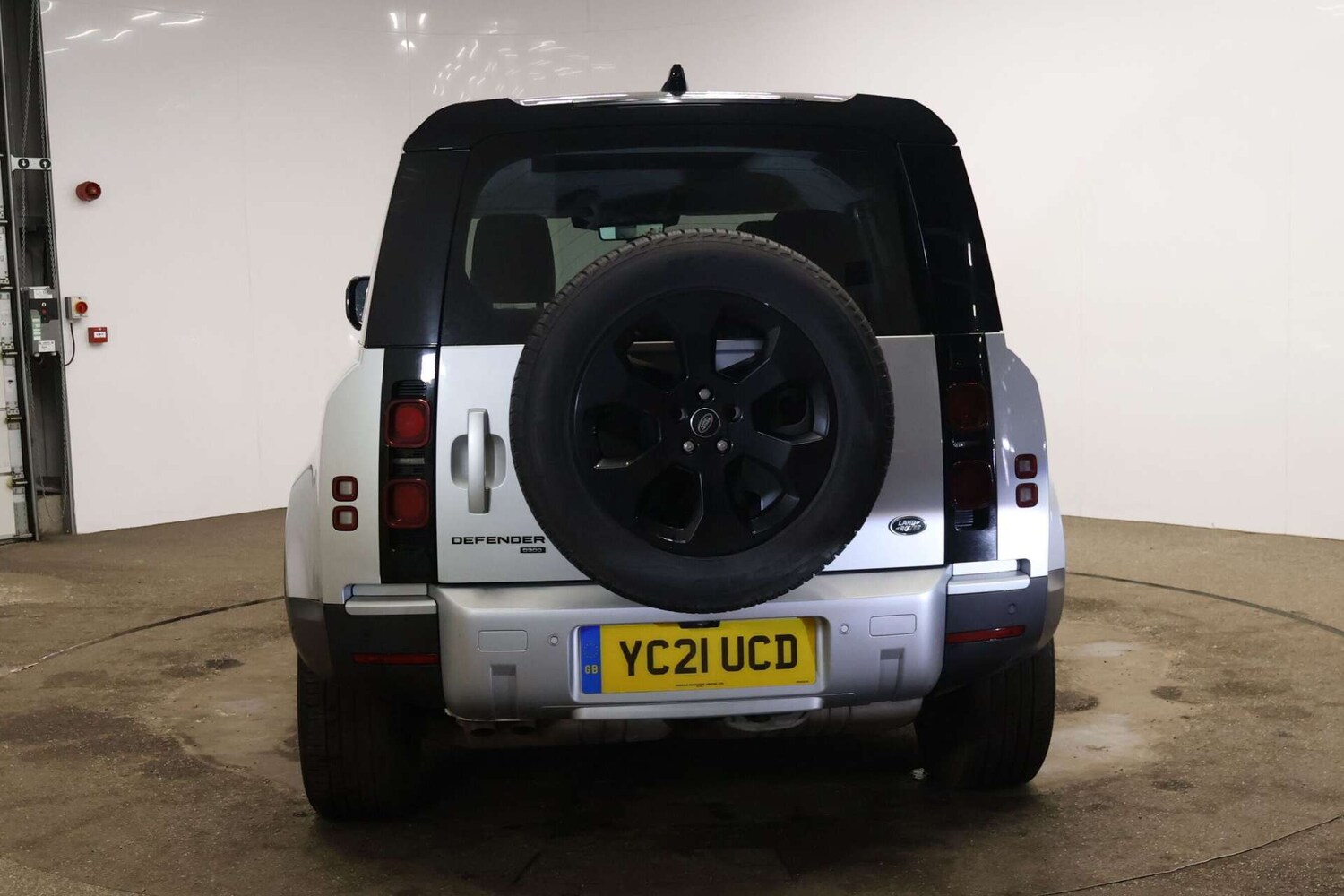 Used Land Rover Defender 2021 for sale - 77508813: Photo 13