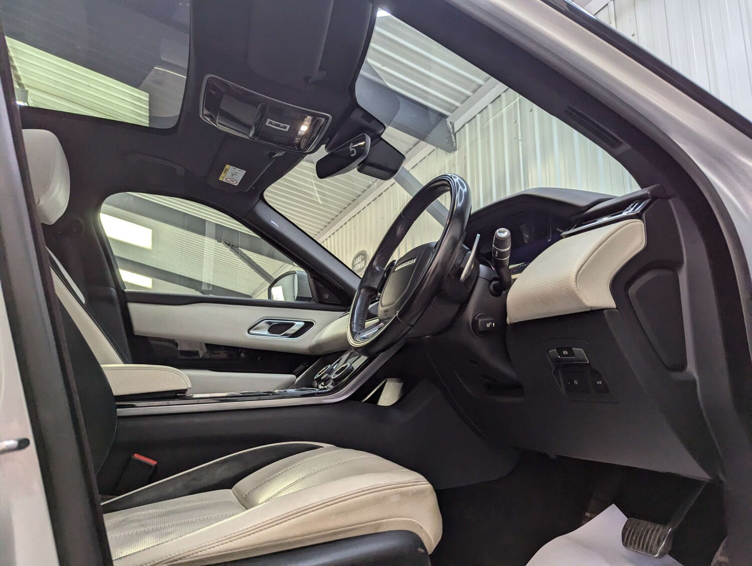 Used Land Rover Range Rover Velar 2018 for sale - 76278496: Photo 50