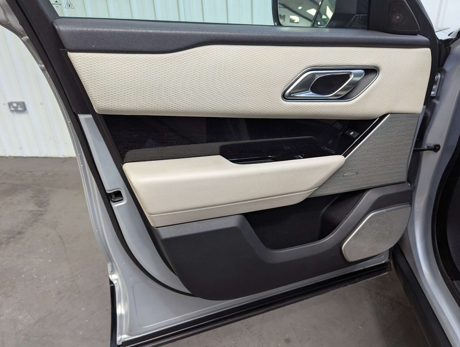 Used Land Rover Range Rover Velar 2018 for sale - 76278496: Photo 59