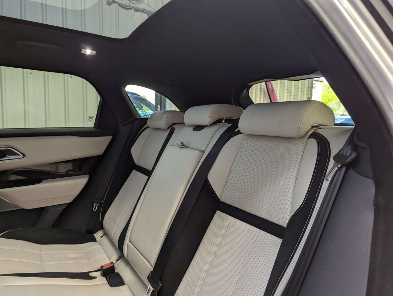 Used Land Rover Range Rover Velar 2018 for sale - 76278496: Photo 68