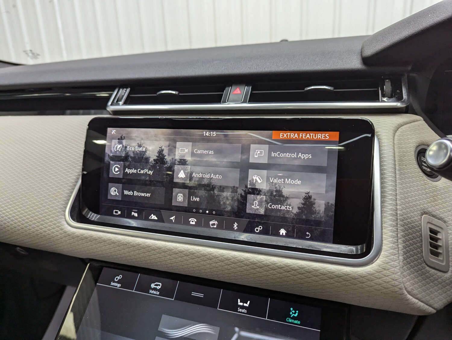 Used Land Rover Range Rover Velar 2018 for sale - 76278496: Photo 87