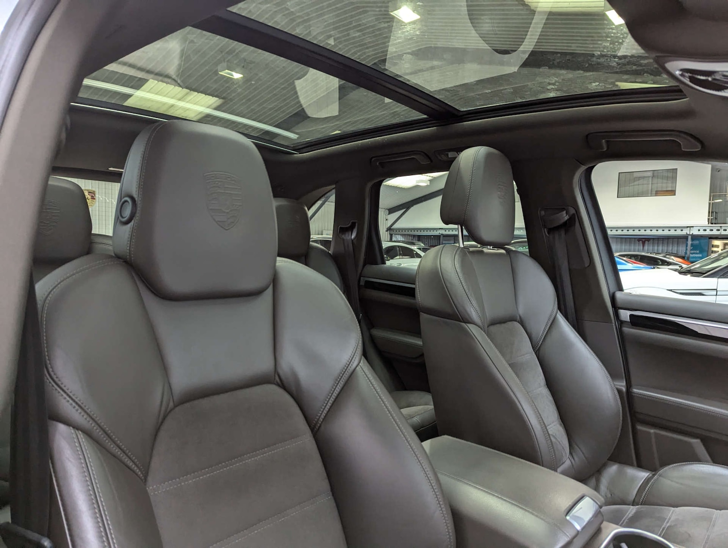 Used Porsche Cayenne 2016 for sale - 77548541: Photo 50