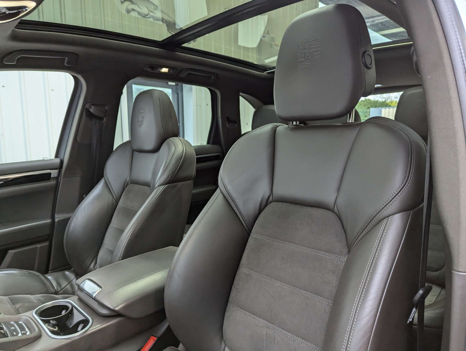 Used Porsche Cayenne 2016 for sale - 77548541: Photo 56