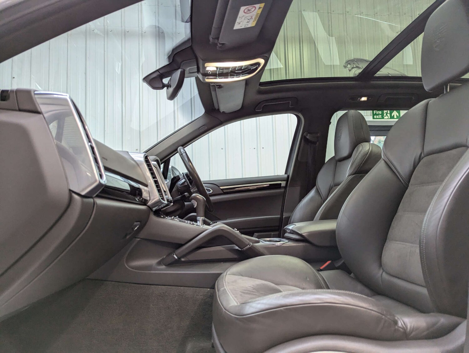 Used Porsche Cayenne 2016 for sale - 77548541: Photo 57