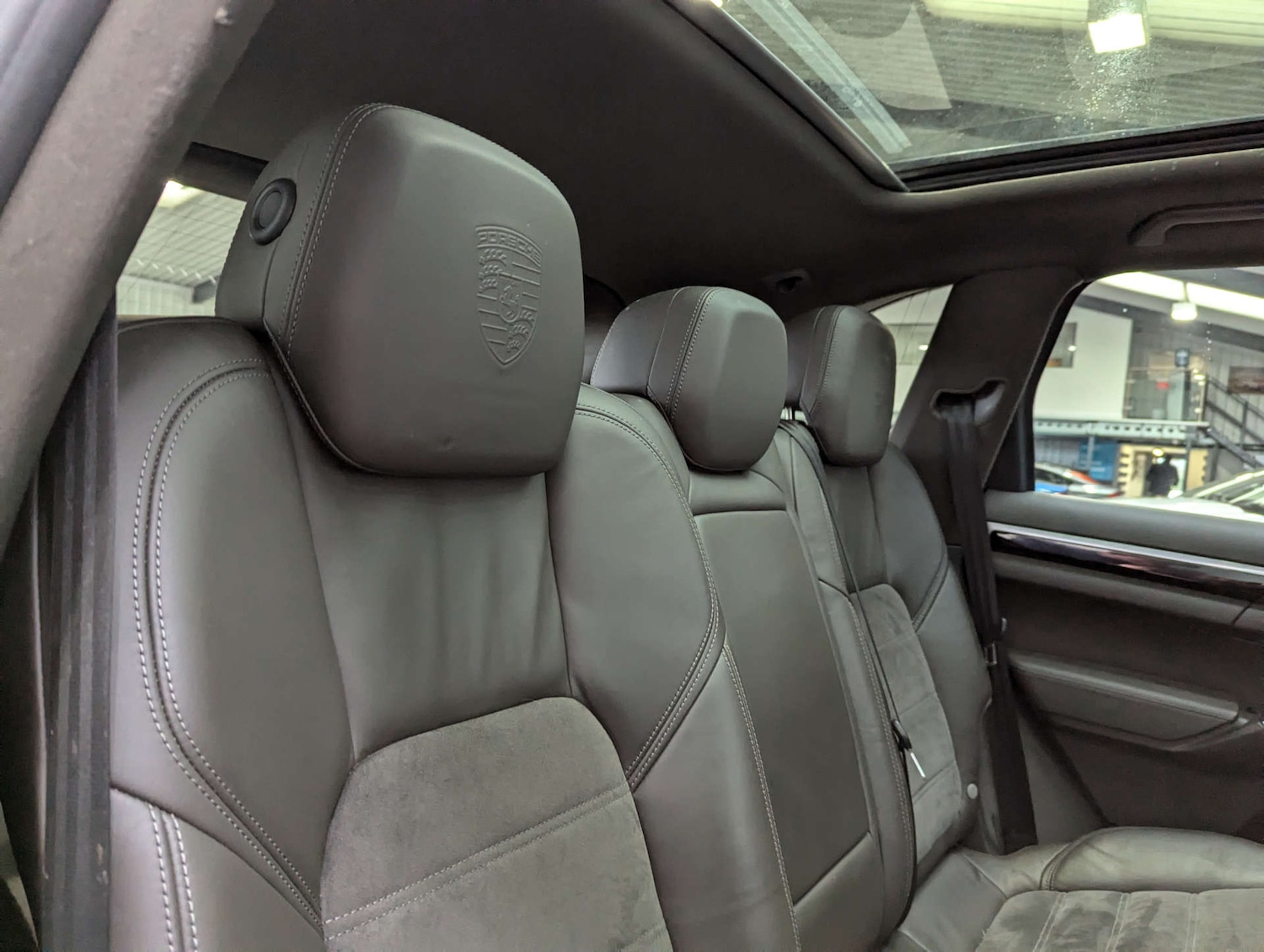 Used Porsche Cayenne 2016 for sale - 77548541: Photo 61