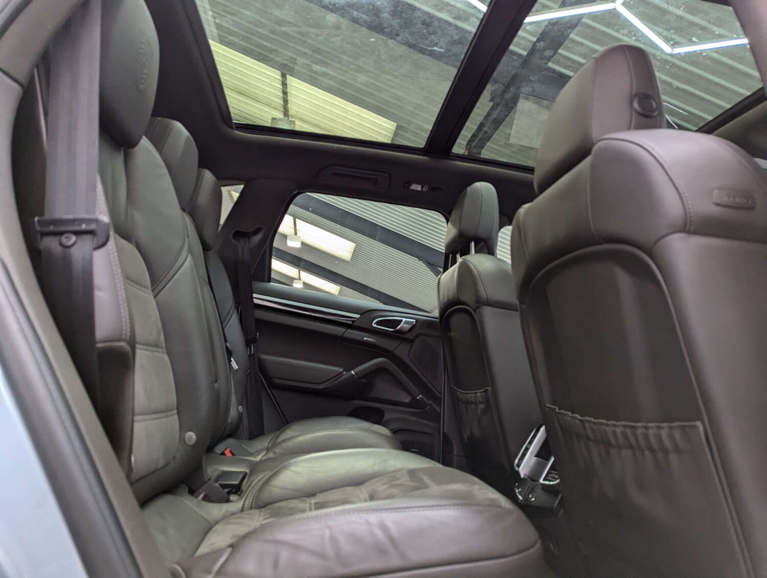 Used Porsche Cayenne 2016 for sale - 77548541: Photo 62