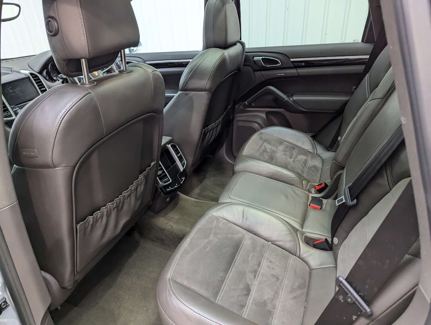 Used Porsche Cayenne 2016 for sale - 77548541: Photo 65