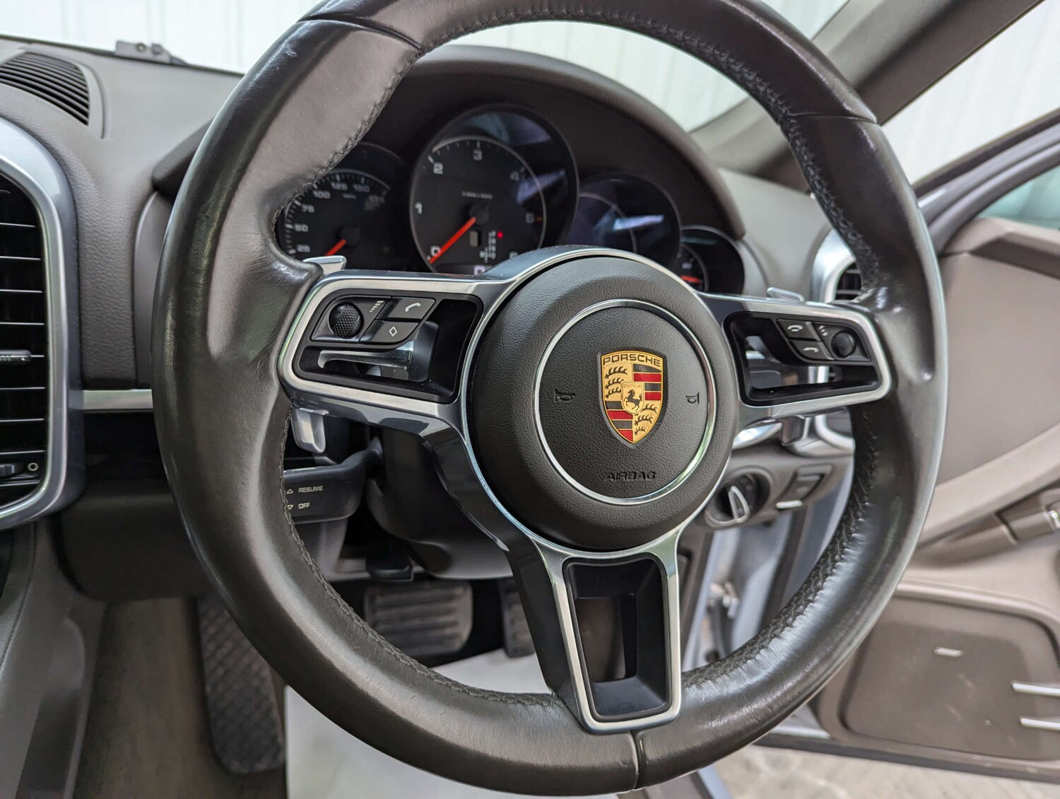 Used Porsche Cayenne 2016 for sale - 77548541: Photo 78