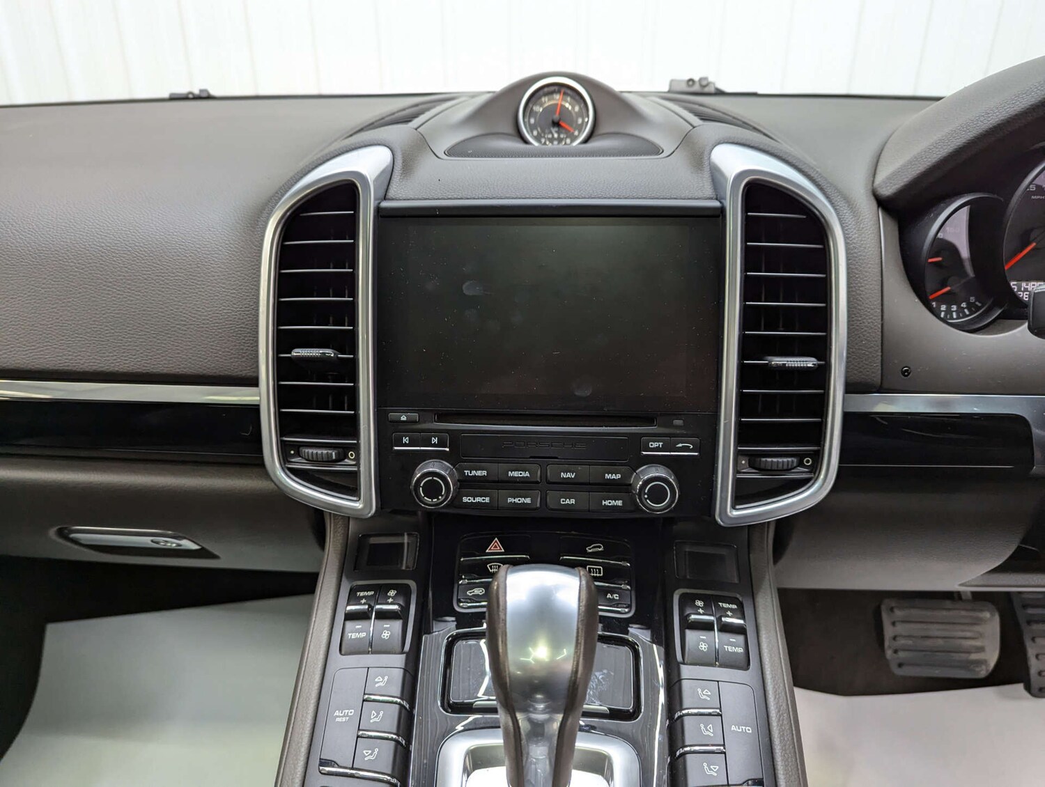 Used Porsche Cayenne 2016 for sale - 77548541: Photo 83