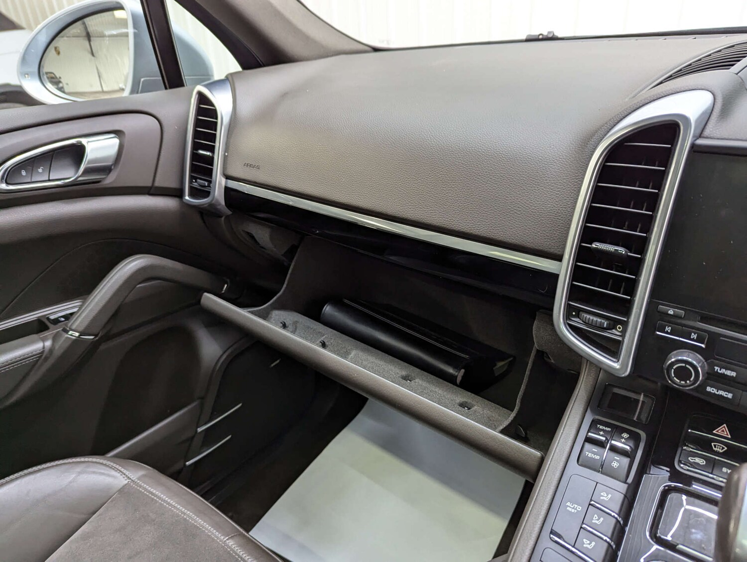 Used Porsche Cayenne 2016 for sale - 77548541: Photo 85