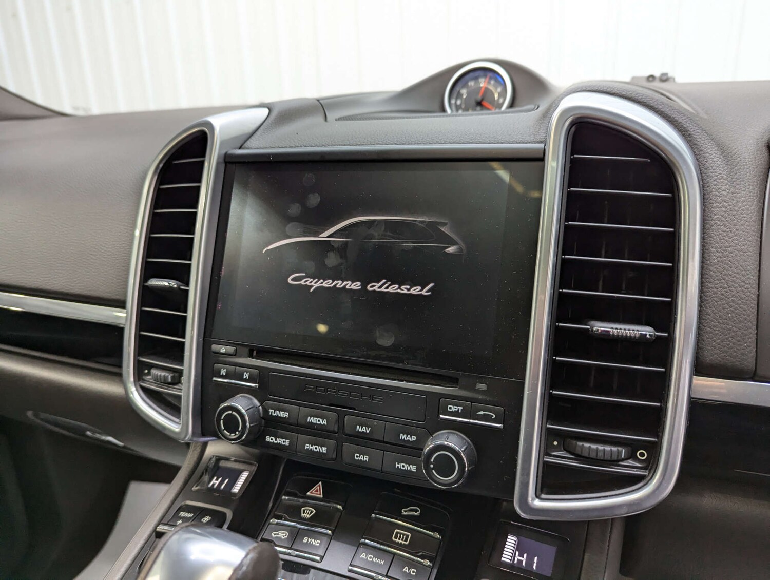 Used Porsche Cayenne 2016 for sale - 77548541: Photo 86