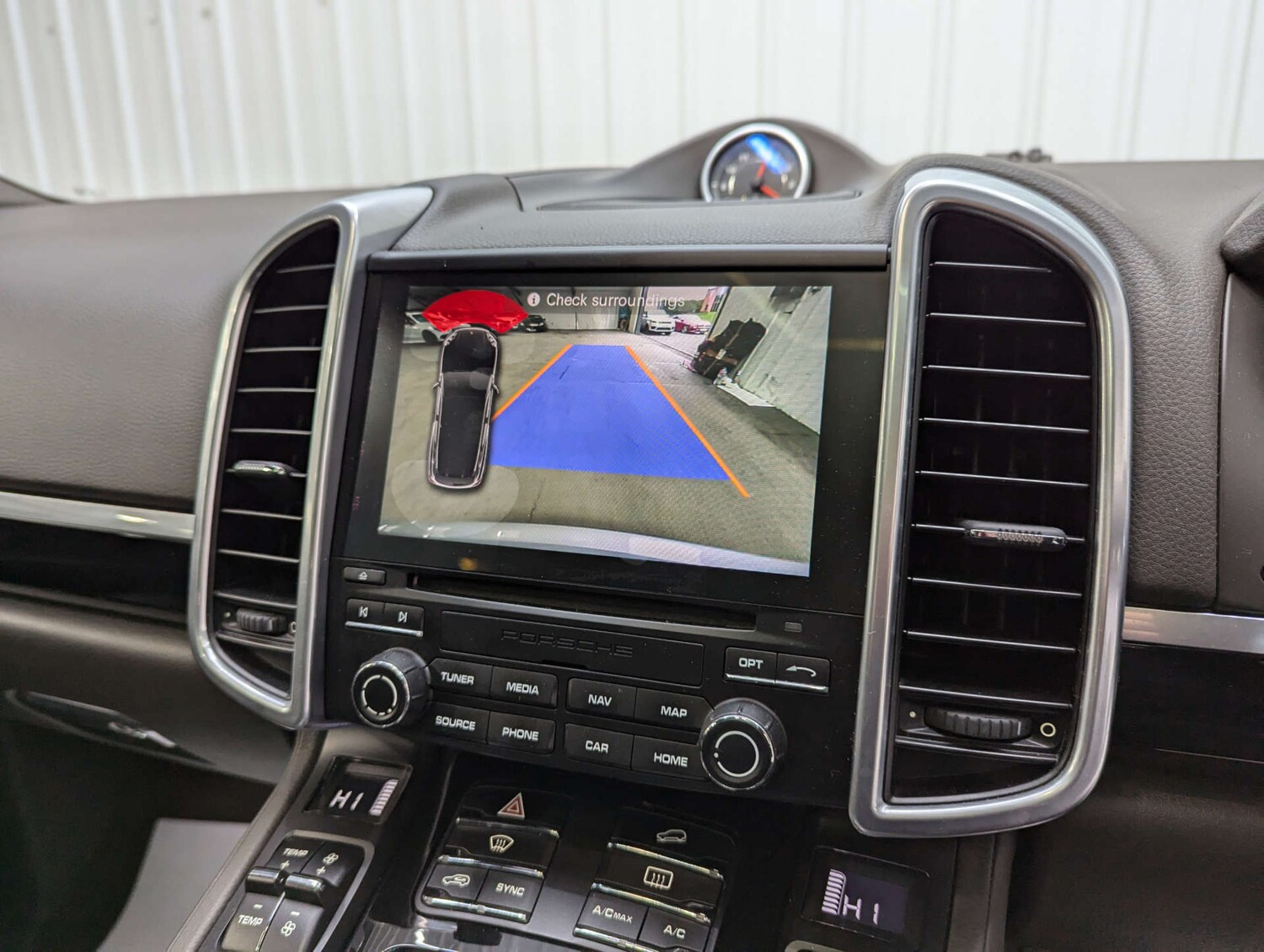 Used Porsche Cayenne 2016 for sale - 77548541: Photo 88