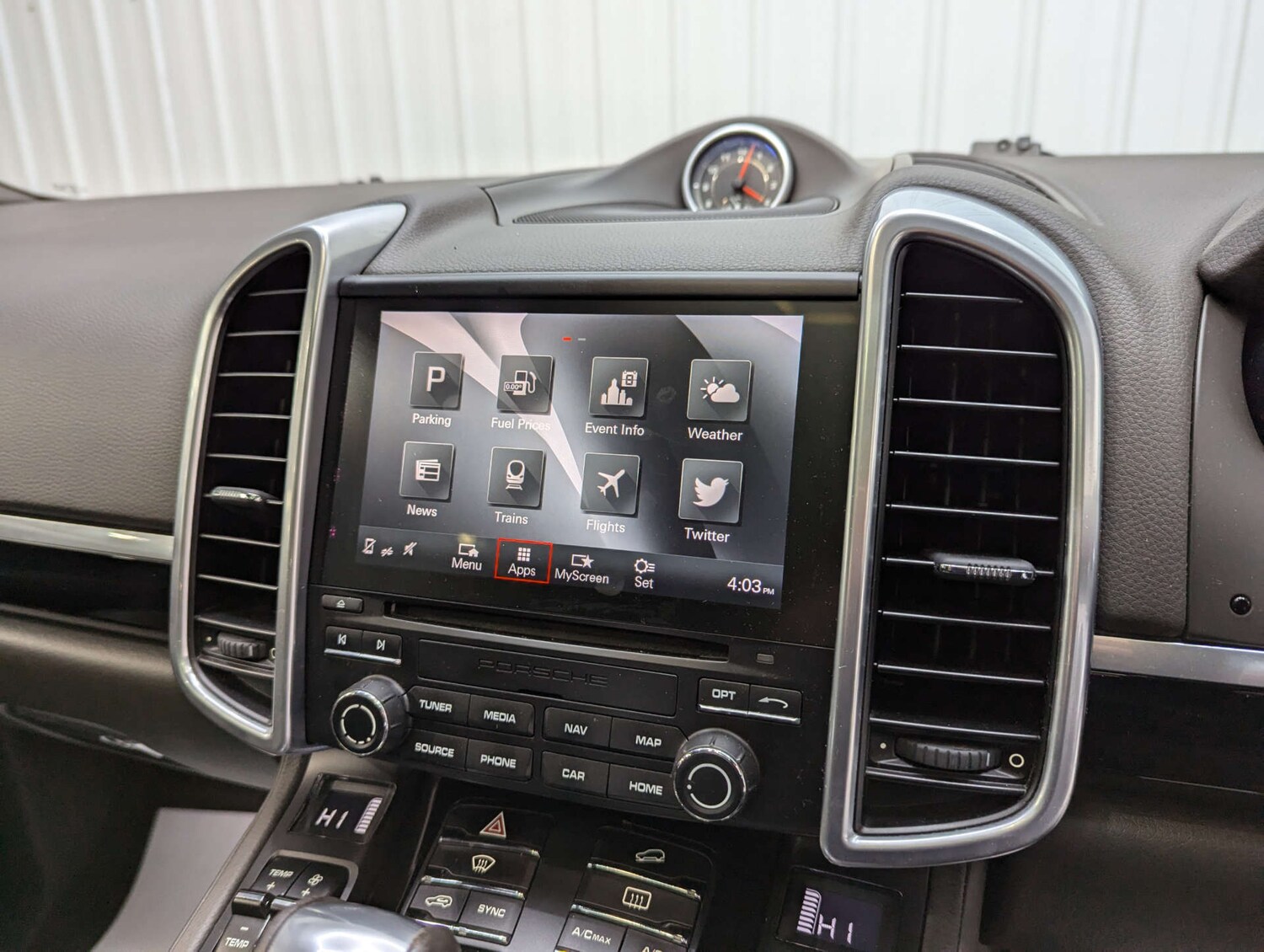 Used Porsche Cayenne 2016 for sale - 77548541: Photo 93