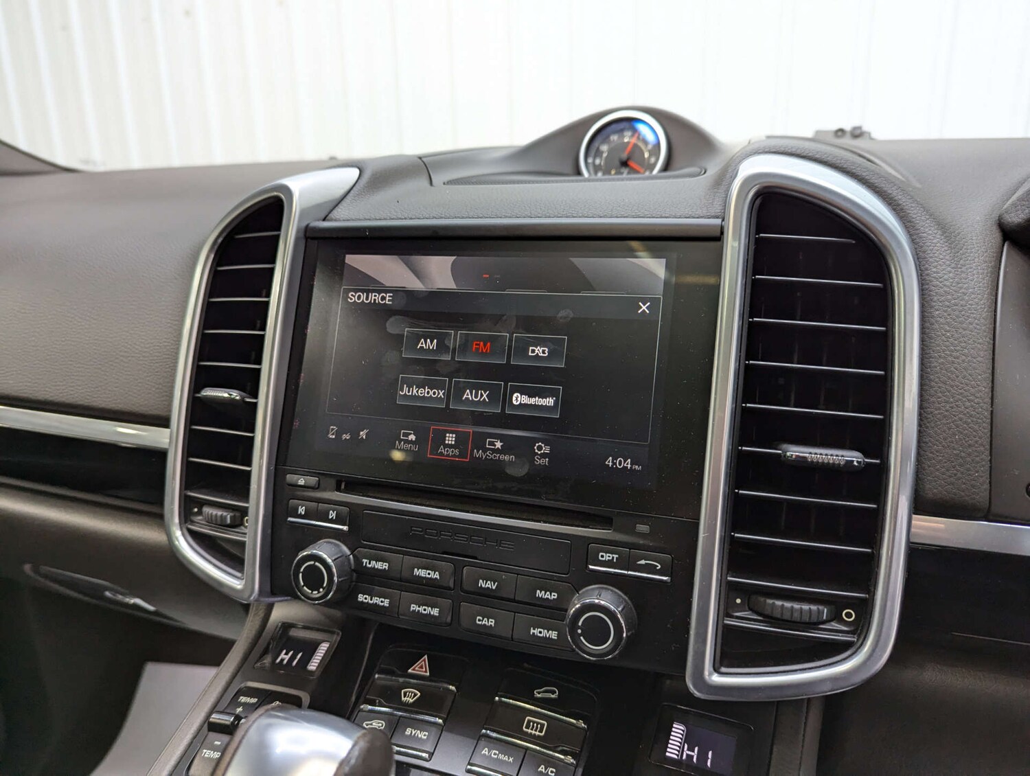 Used Porsche Cayenne 2016 for sale - 77548541: Photo 94