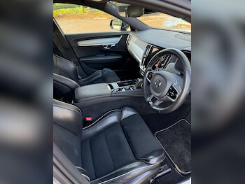 Used Volvo V90 2019 for sale - 76713371: Photo