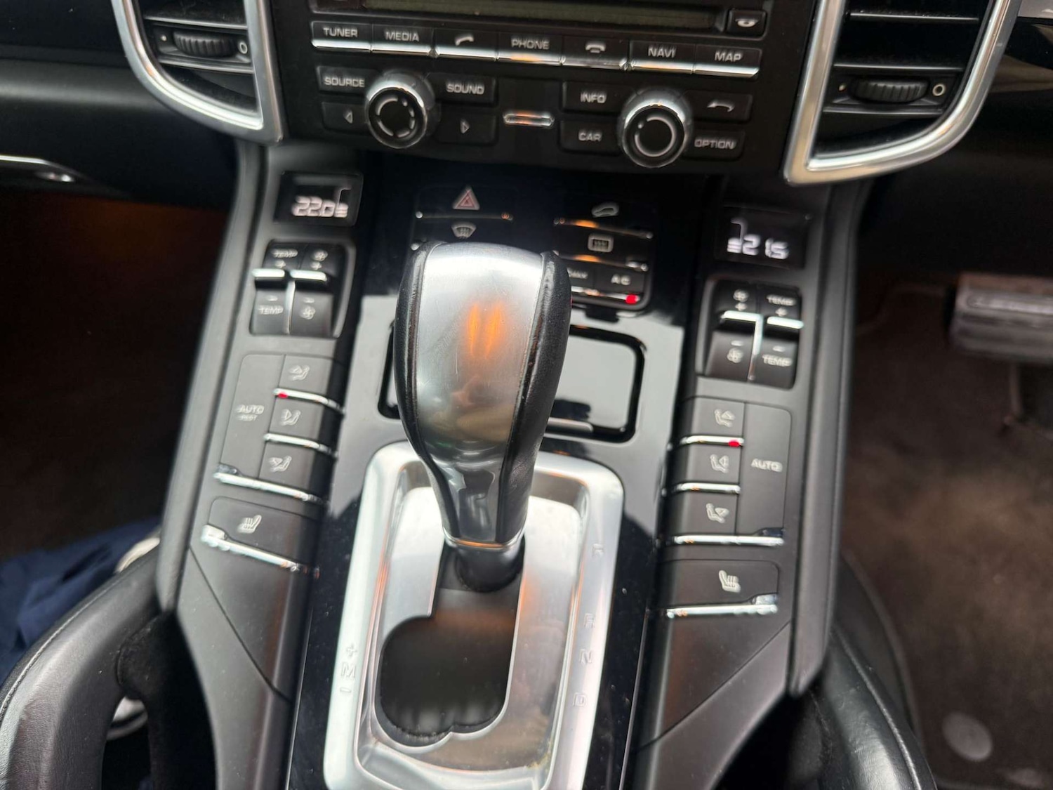 Used Porsche Cayenne 2013 for sale - 76670471: Photo 19