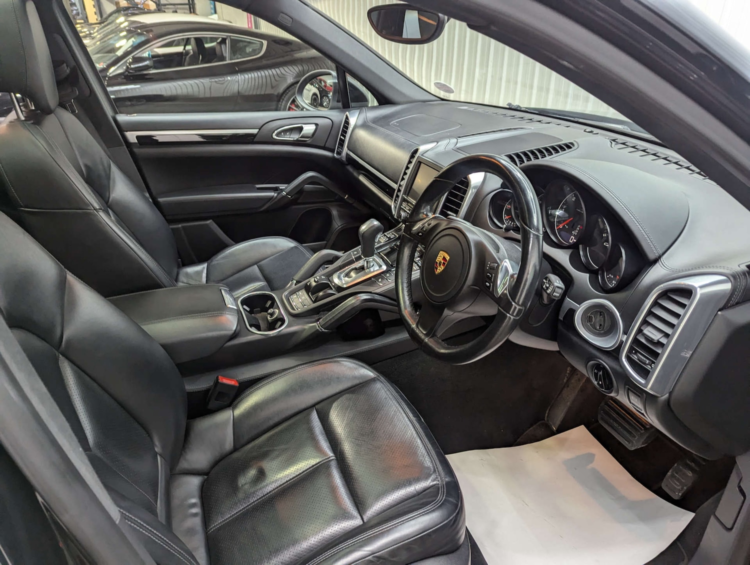 Used Porsche Cayenne 2013 for sale - 76670471: Photo 49