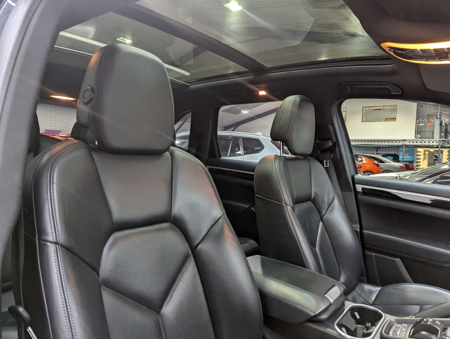 Used Porsche Cayenne 2013 for sale - 76670471: Photo 51